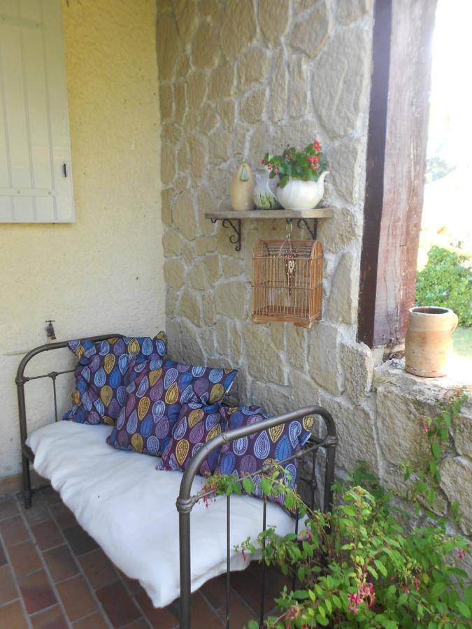 Le Mas Des Lavandes Bed and Breakfast Le Pegue Esterno foto